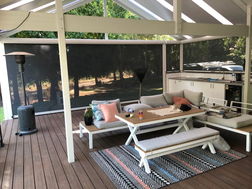 Outdoor entertaining made better with outdoor blinds