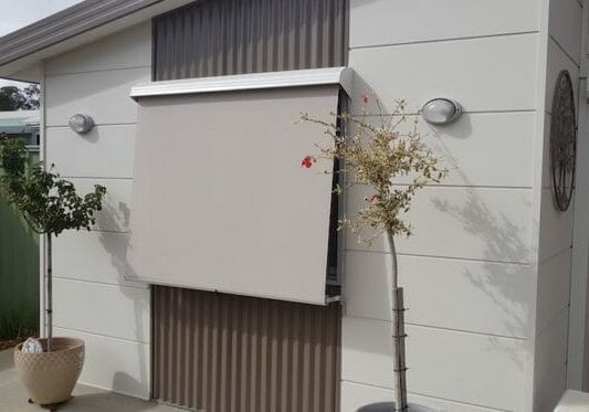 All About Shade - Boyanup - Auto Lock Awning & Ziptrak Outdoor Blinds 02